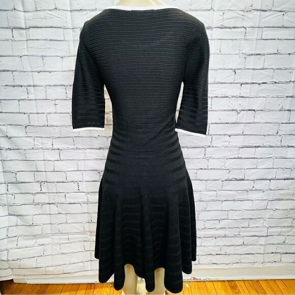 IVANKA TRUMP Ribbed Knit Fit and Flare dress - Picture 4 of 9